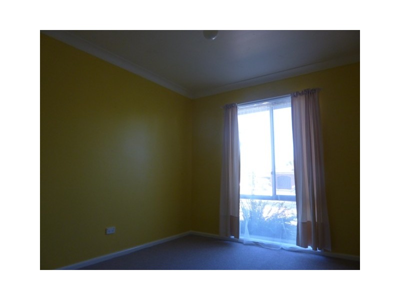 8 Norfolk Crescent, Dubbo NSW 2830