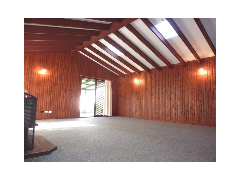 8 Norfolk Crescent, Dubbo NSW 2830