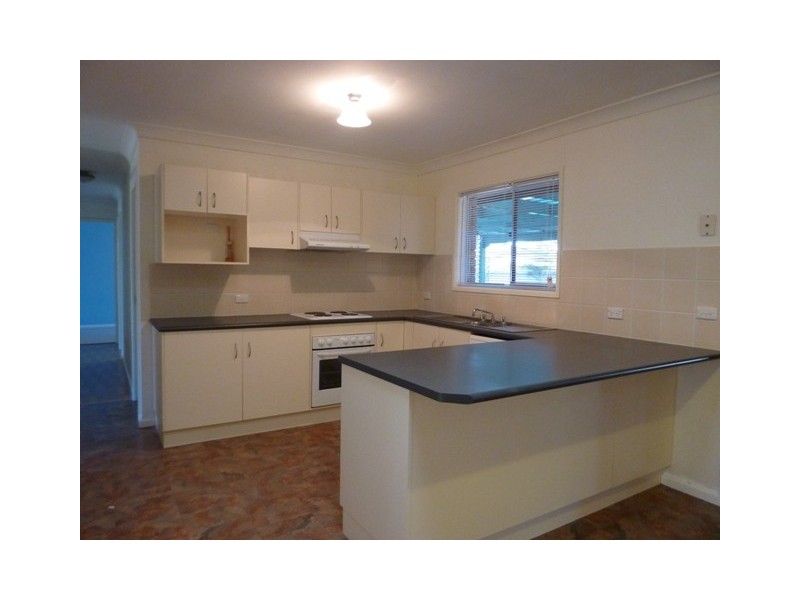 8 Norfolk Crescent, Dubbo NSW 2830