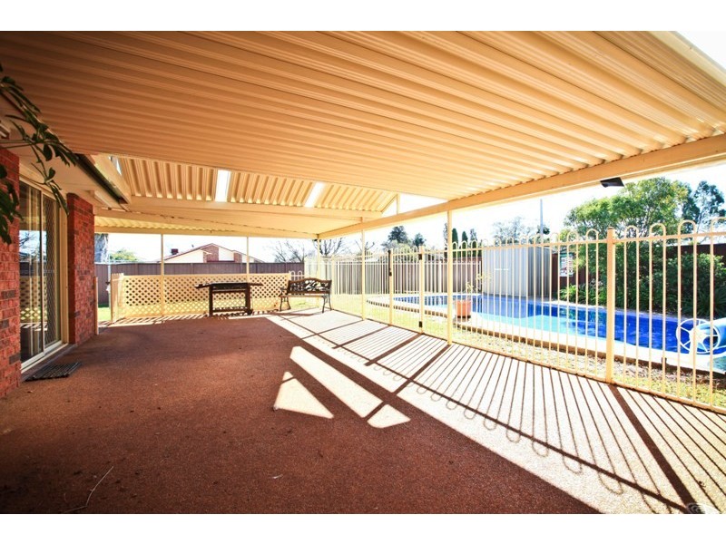 2 Regent Court, Dubbo NSW 2830