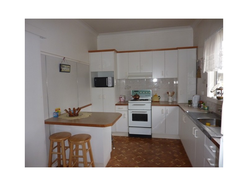 8 Trelanvean Street, Dubbo NSW 2830