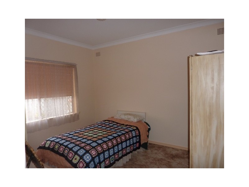 8 Trelanvean Street, Dubbo NSW 2830