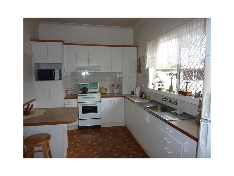 8 Trelanvean Street, Dubbo NSW 2830