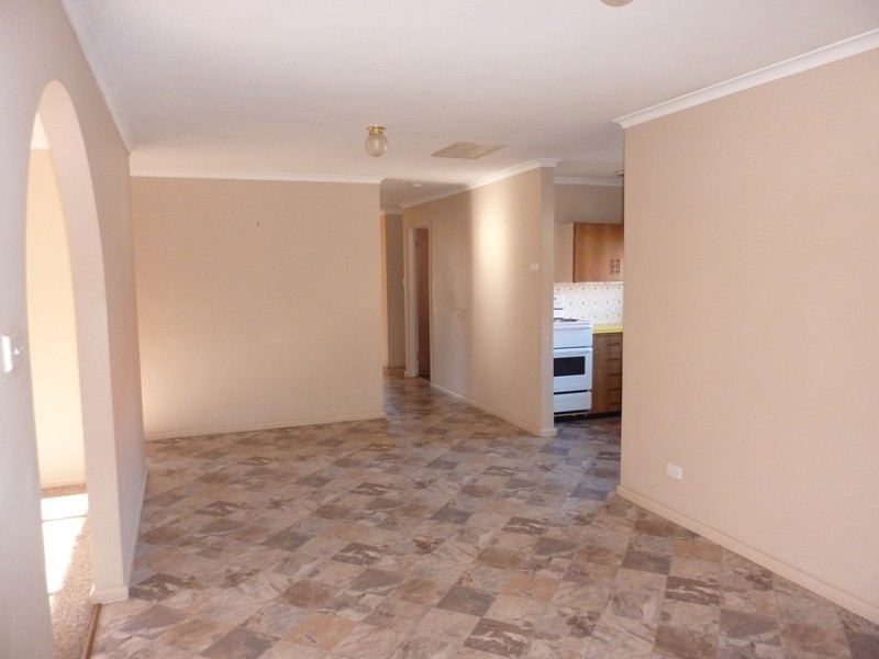 63 Margaret Crescent, Dubbo NSW 2830