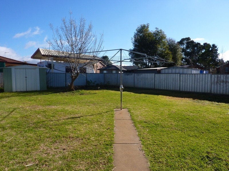 63 Margaret Crescent, Dubbo NSW 2830