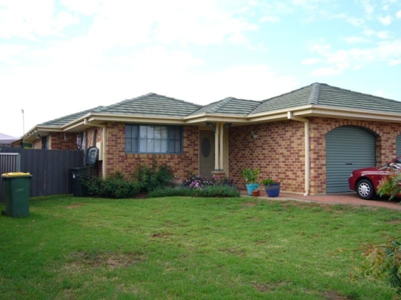 5b St James Close, Dubbo NSW 2830