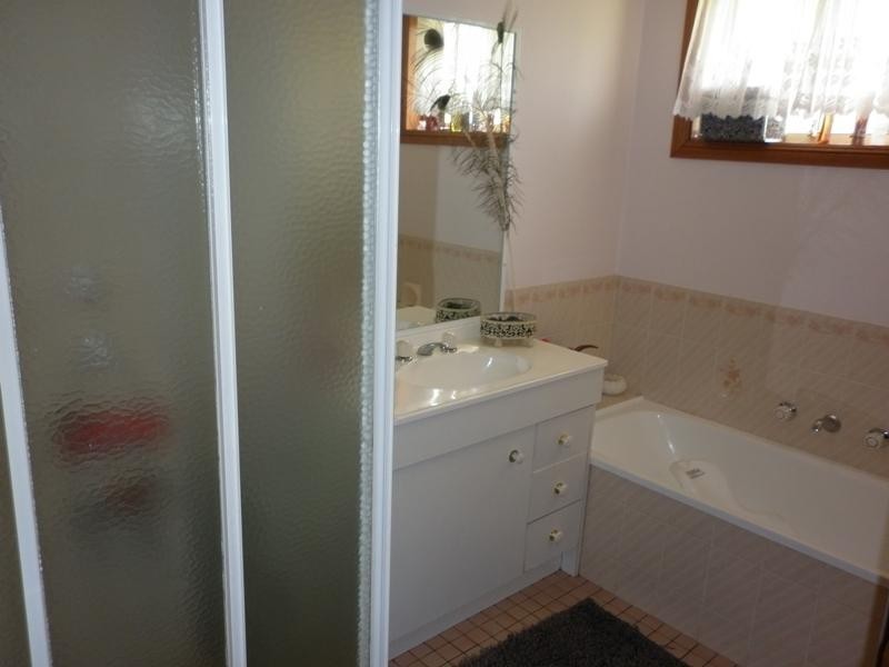 18 Twickenham Drive, Dubbo NSW 2830