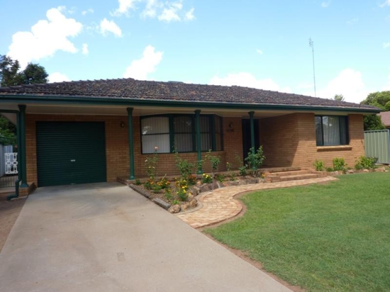 4 Gundarra Street, Dubbo NSW 2830