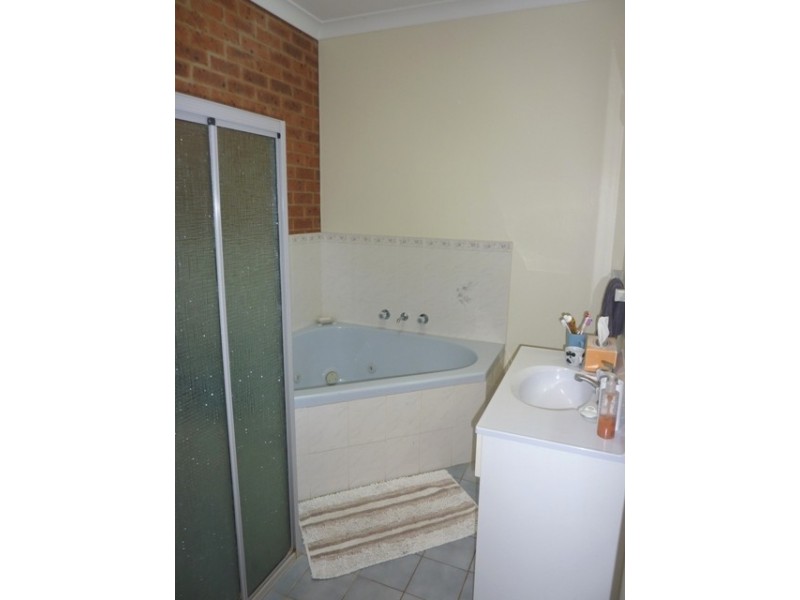 6a Ellis Park Close, Dubbo NSW 2830
