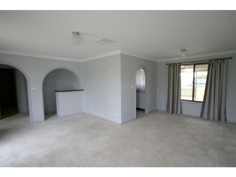 5 Flinders Close, Dubbo NSW 2830