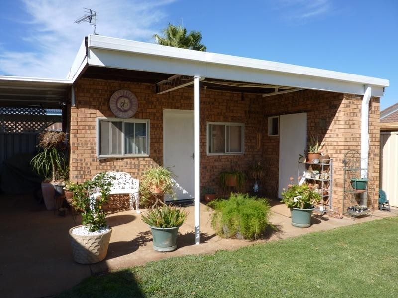 2 Villiers Avenue, Dubbo NSW 2830
