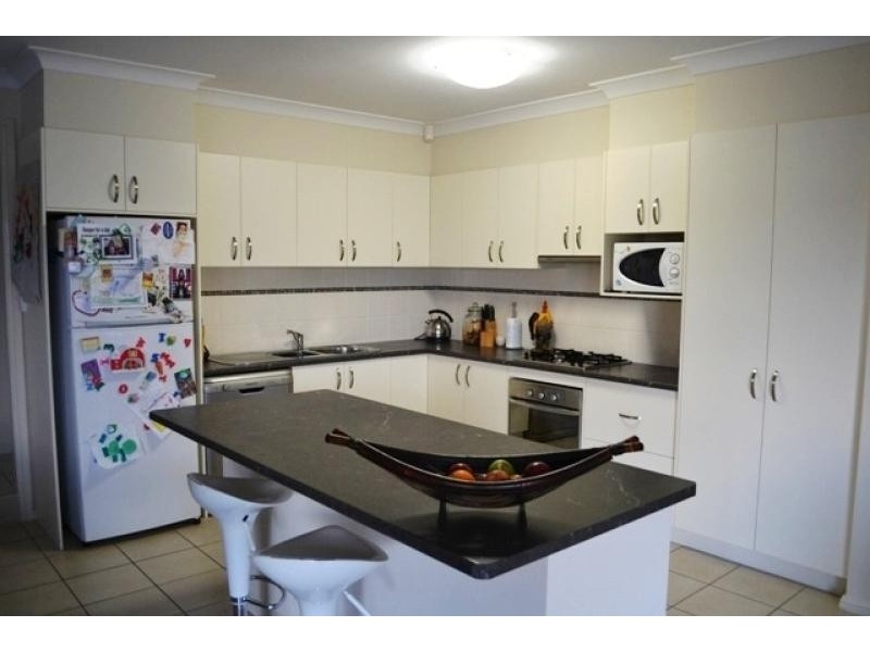 17 Lakeside Circuit, Dubbo NSW 2830