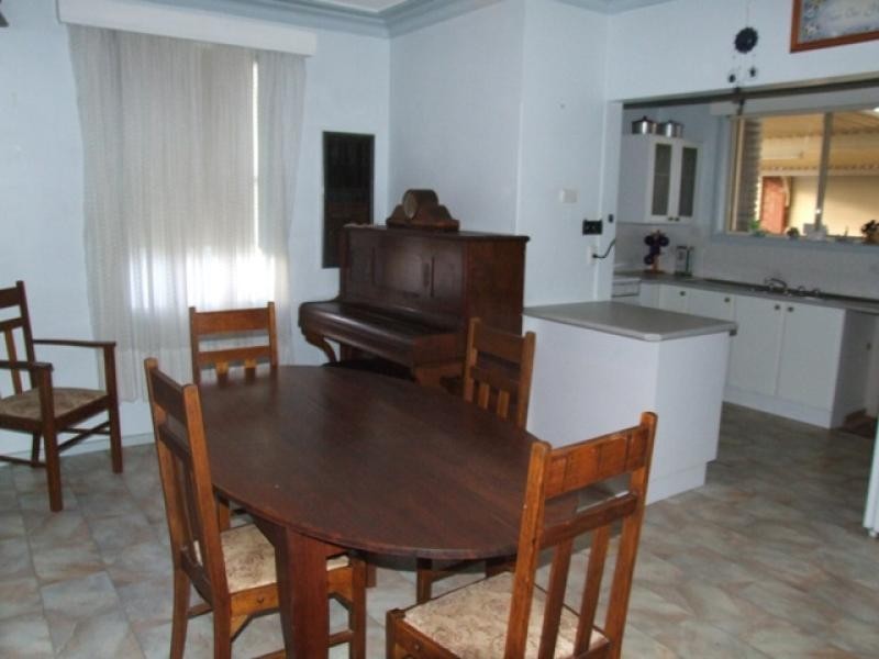 4 George Street, Dubbo NSW 2830