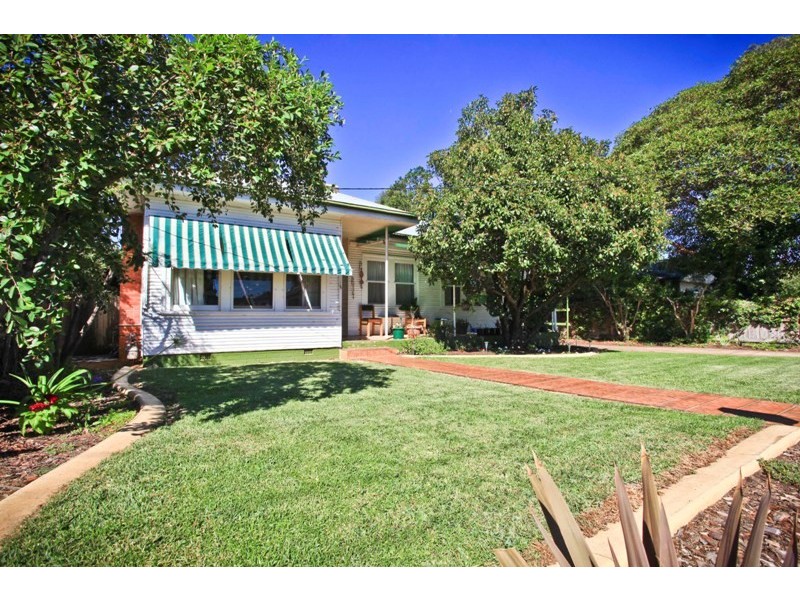 3 Sanderson Street, Dubbo NSW 2830