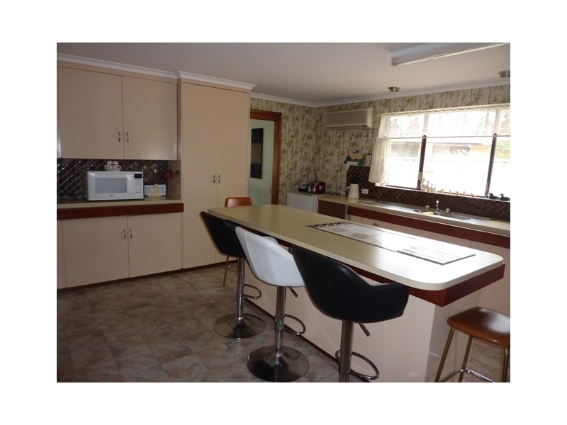 2 Topaz Street, Dubbo NSW 2830