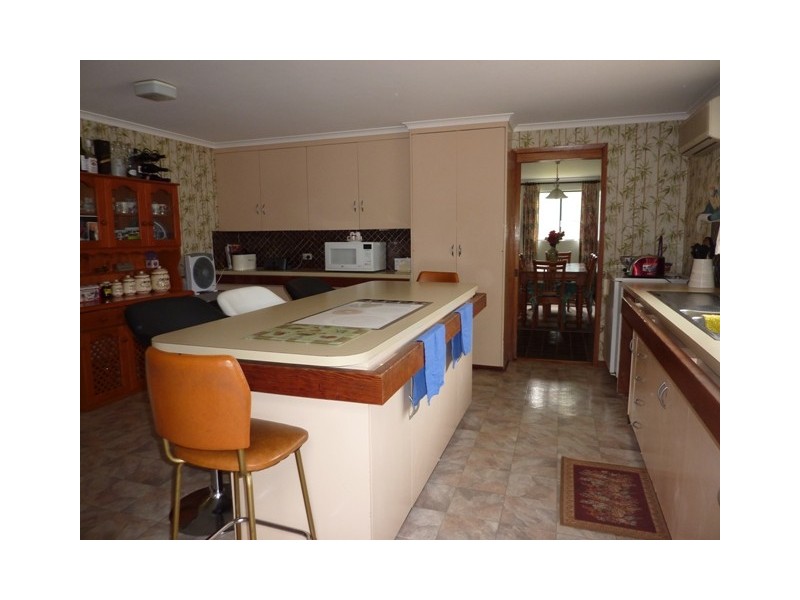 2 Topaz Street, Dubbo NSW 2830