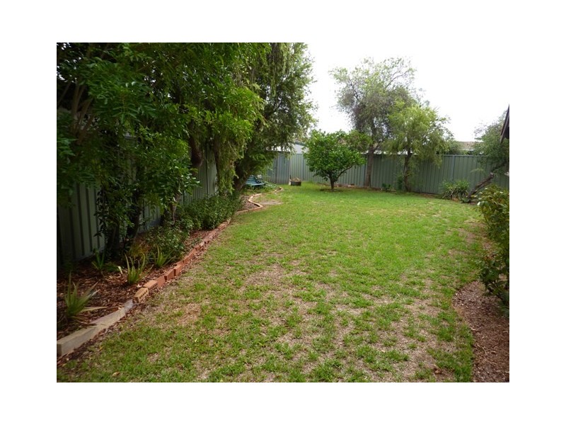 2 Topaz Street, Dubbo NSW 2830