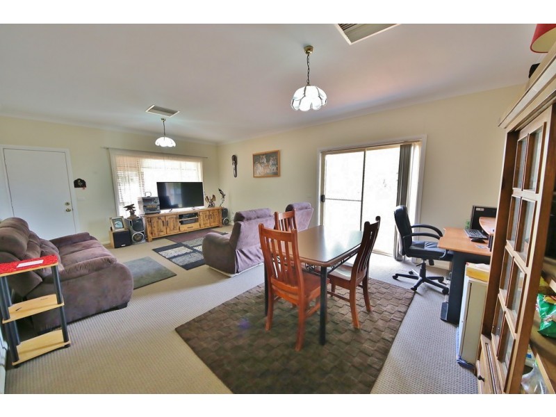 6a Ellis Park Close, Dubbo NSW 2830