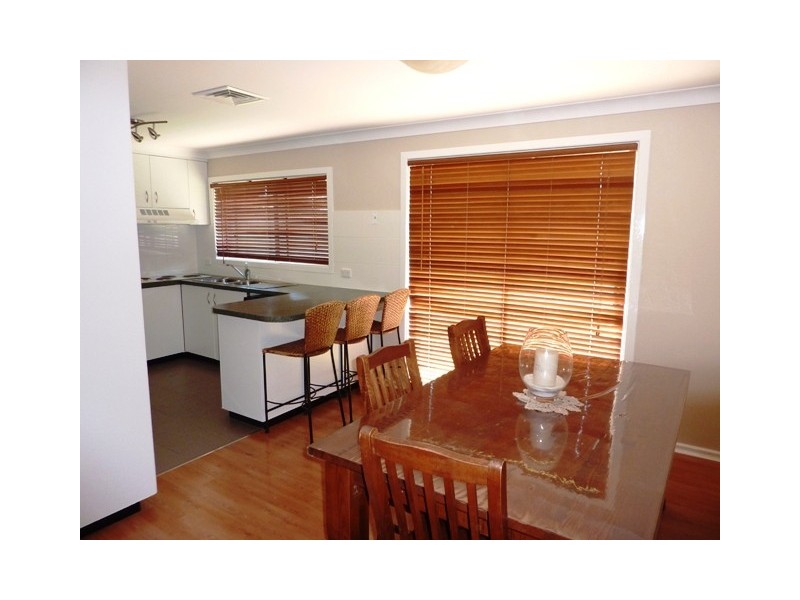 8 Potter Close, Dubbo NSW 2830