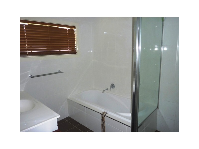 8 Potter Close, Dubbo NSW 2830