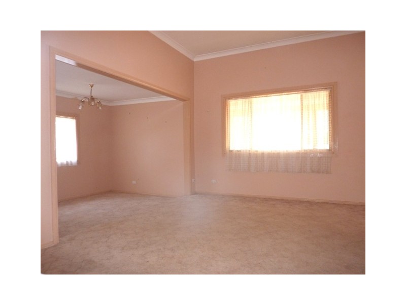 38 Goode Street, Dubbo NSW 2830