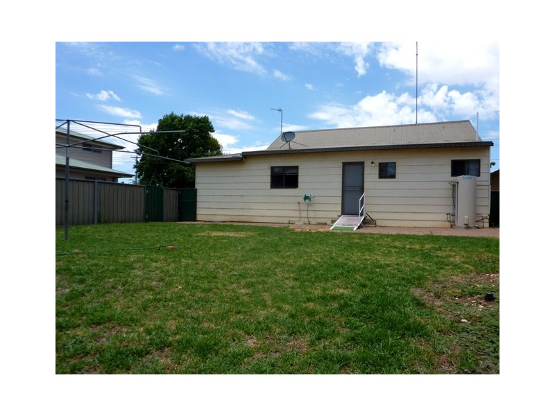 38 Goode Street, Dubbo NSW 2830