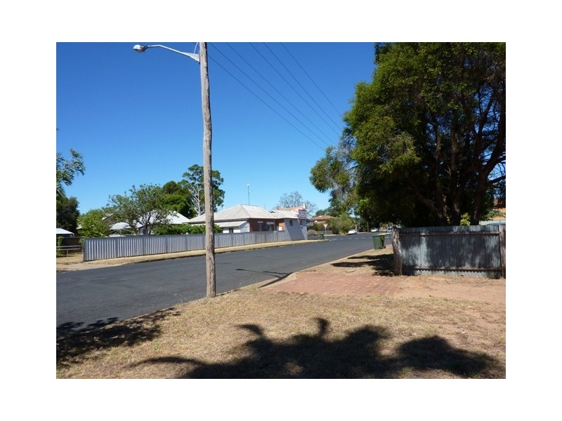 7 Reakes Ave, Dubbo NSW 2830