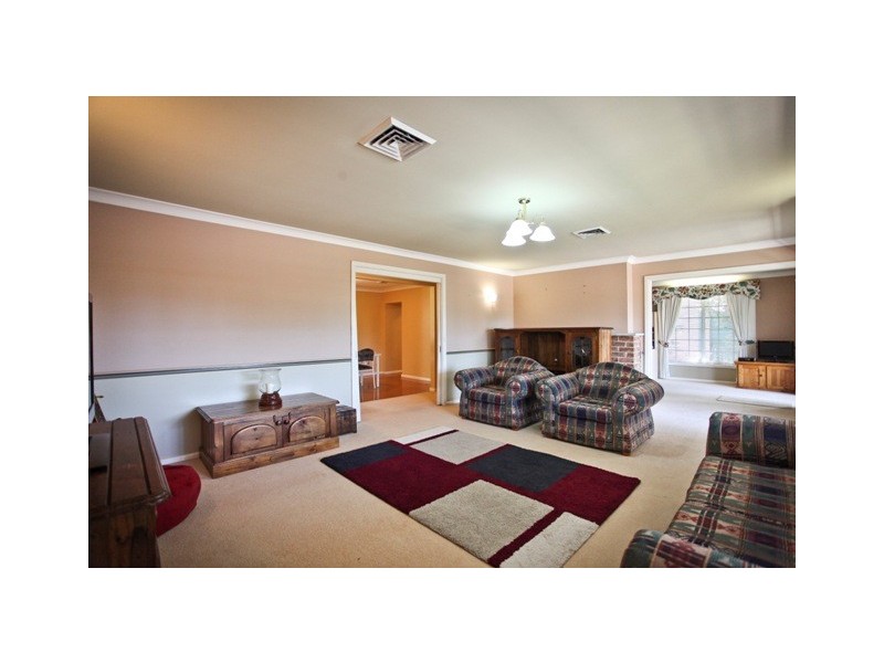 11 Shire Avenue, Dubbo NSW 2830