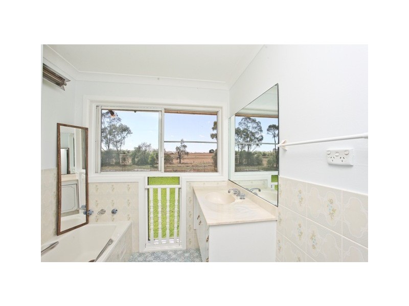 3L Rocky Road, Dubbo NSW 2830