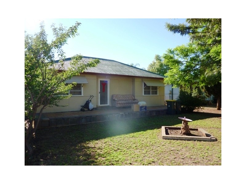 10 Leavers Street, Dubbo NSW 2830