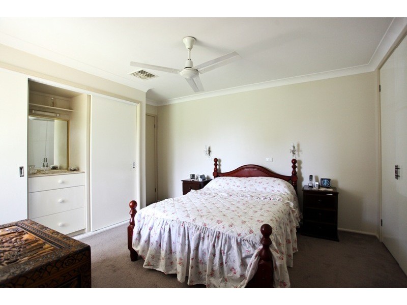 16 Royal Parade, Dubbo NSW 2830