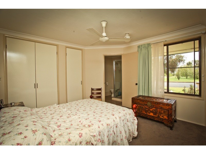 16 Royal Parade, Dubbo NSW 2830