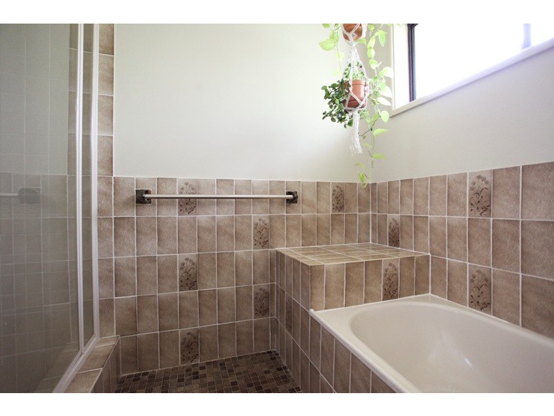 16 Royal Parade, Dubbo NSW 2830