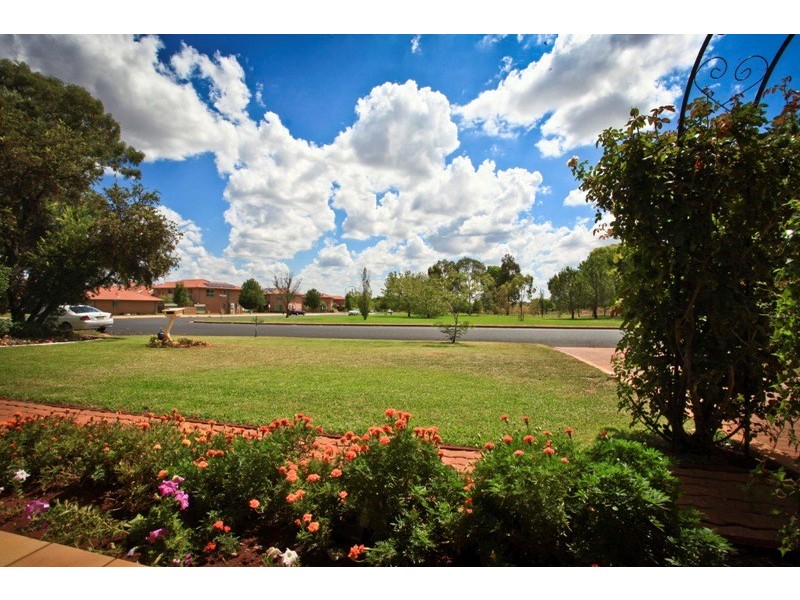 16 Royal Parade, Dubbo NSW 2830