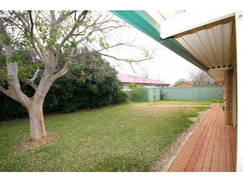 6 Castlereagh Avenue, Dubbo NSW 2830