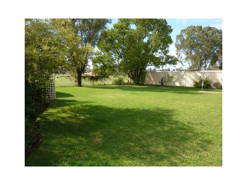 14 Mackay Drive, Dubbo NSW 2830