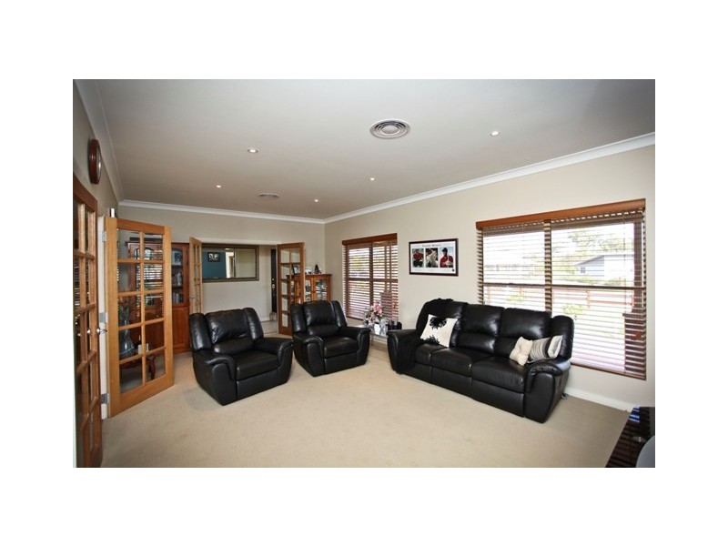 7 Ballindoch Place, Dubbo NSW 2830