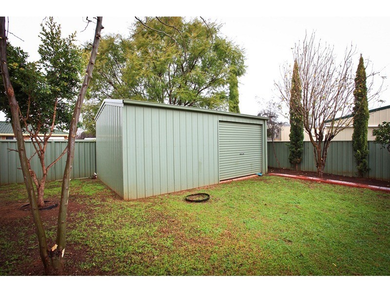 25 Castlereagh Avenue, Dubbo NSW 2830