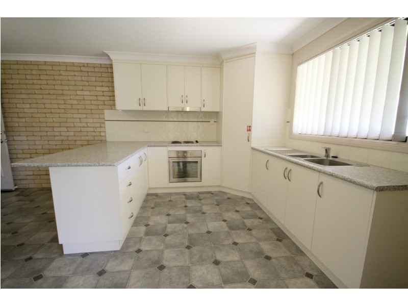 9A Ironbark Close, Dubbo NSW 2830