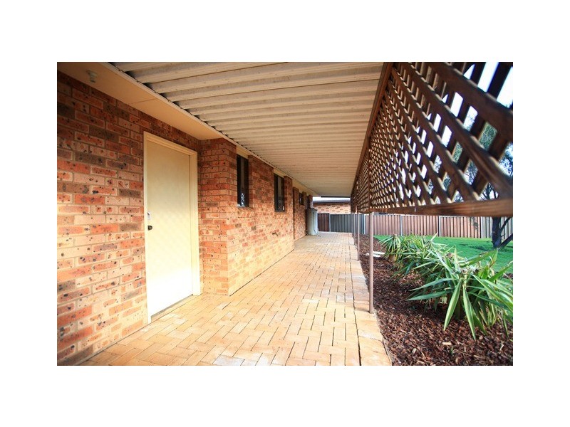 17 Lindsay Place, Dubbo NSW 2830
