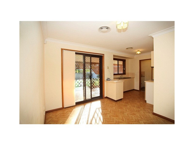 17 Lindsay Place, Dubbo NSW 2830