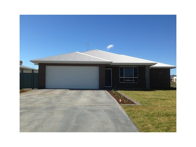 2/40 Dalbeattie Crescent, Dubbo NSW 2830