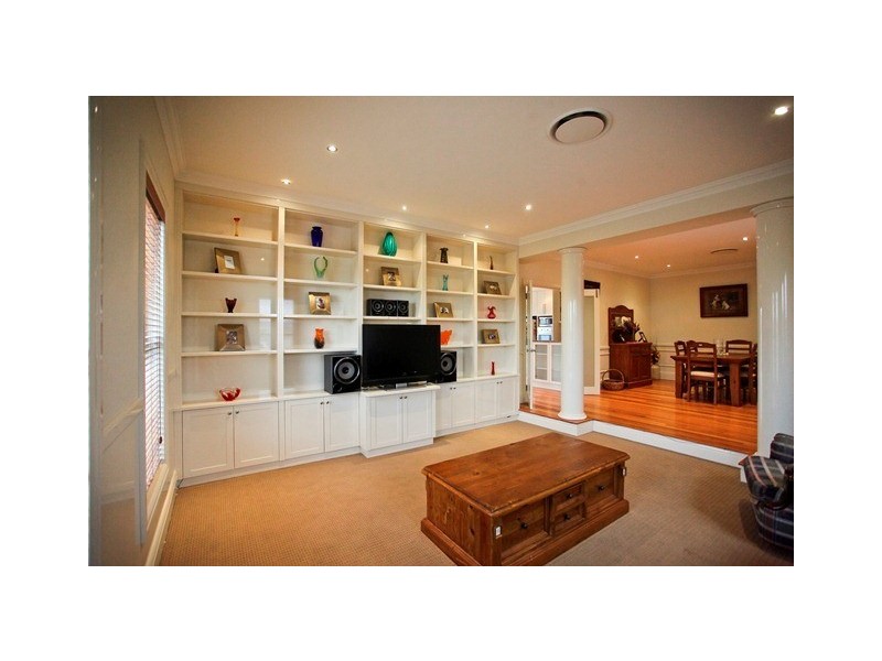 10 Hawkesbury Place, Dubbo NSW 2830