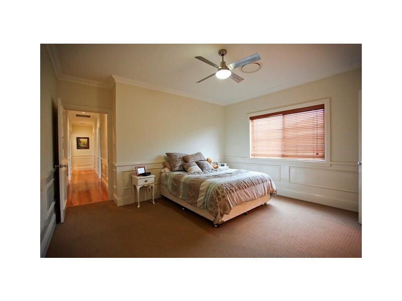 10 Hawkesbury Place, Dubbo NSW 2830