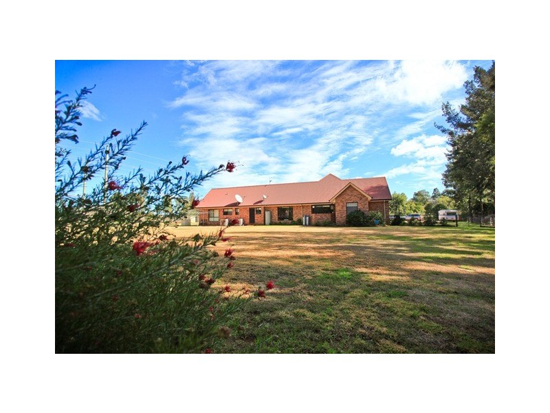 7 Waverly Drive, Dubbo NSW 2830