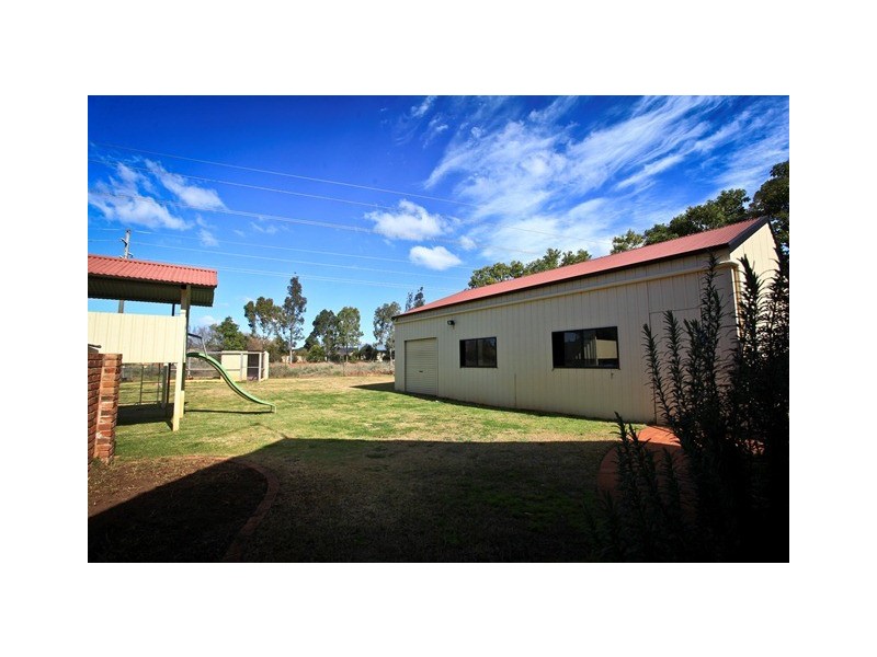 7 Waverly Drive, Dubbo NSW 2830