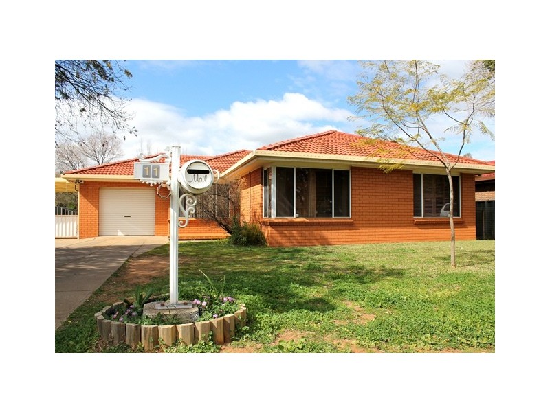 11 Meadowbank Drive, Dubbo NSW 2830