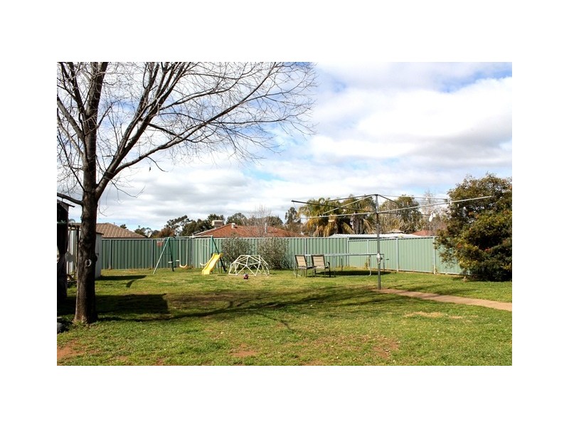 11 Meadowbank Drive, Dubbo NSW 2830