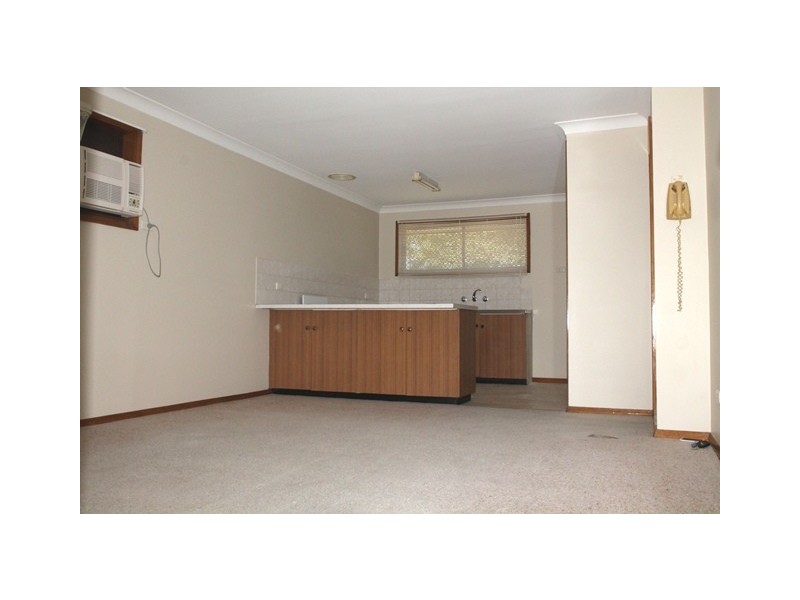 2A Lovett Avenue, Dubbo NSW 2830