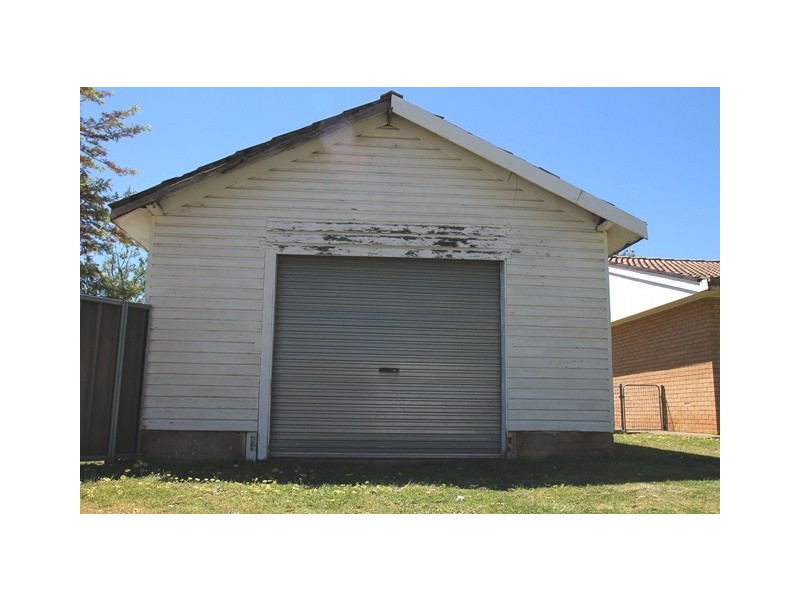 2A Lovett Avenue, Dubbo NSW 2830